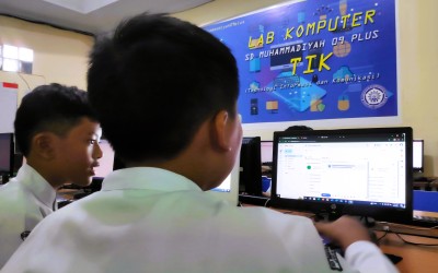 SURATKU MELAYANG DI DUNIA MAYA